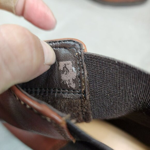 Clarks Shoes Womens Size 7.5 Brown Leather Chelsea Boots *Read* - Picture 12 of 13